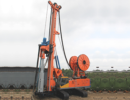 液動(dòng)潛孔錘鉆機(jī)(AK360×2)